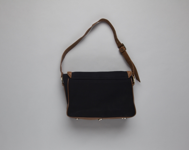 Image: flight attendant handbag: Pan American World Airways