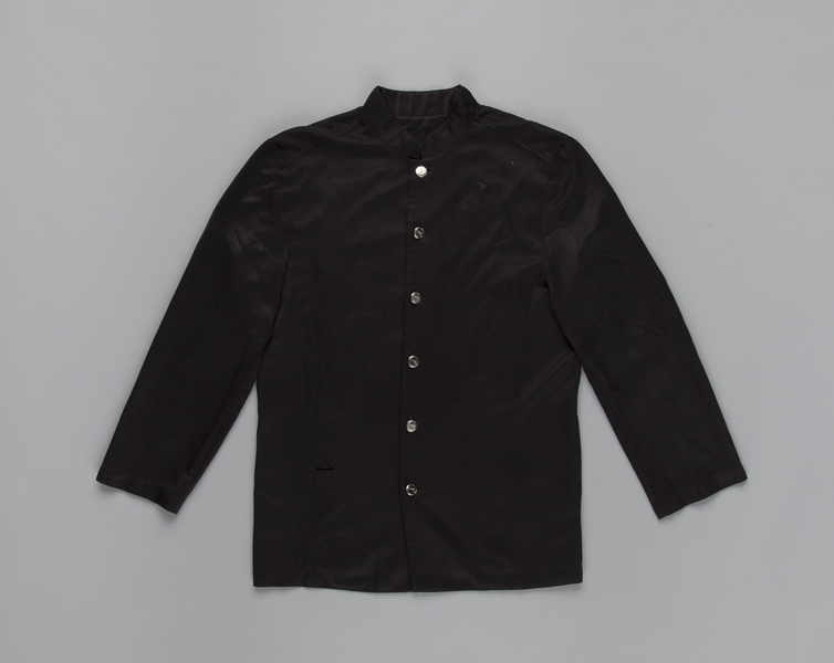 Image: flight attendant serving jacket (male): Qantas Airways