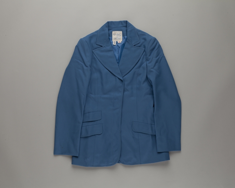 Image: flight attendant jacket: Delta Air Lines