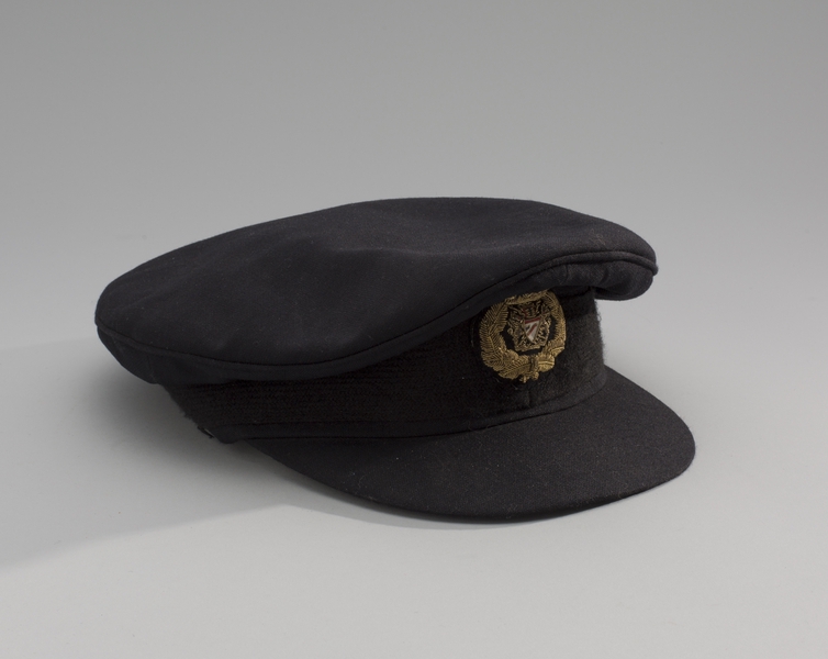 Image: flight officer cap: British Airways