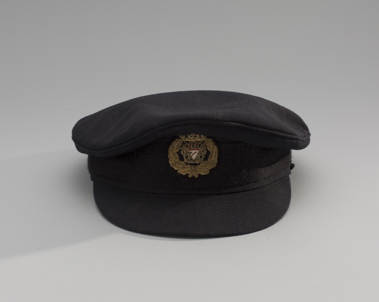Image: flight officer cap: British Airways