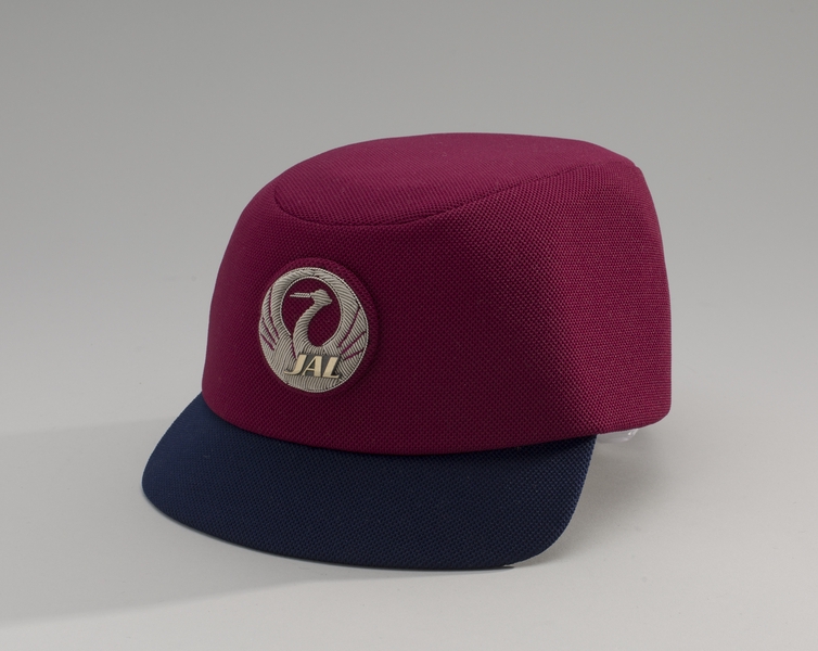 Image: female gate agent hat: Japan Air Lines
