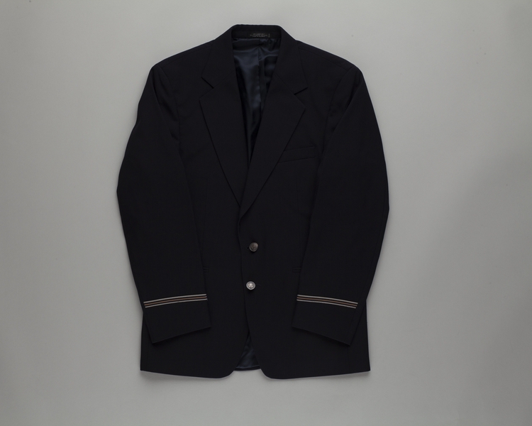 Image: flight attendant jacket (male): American Airlines