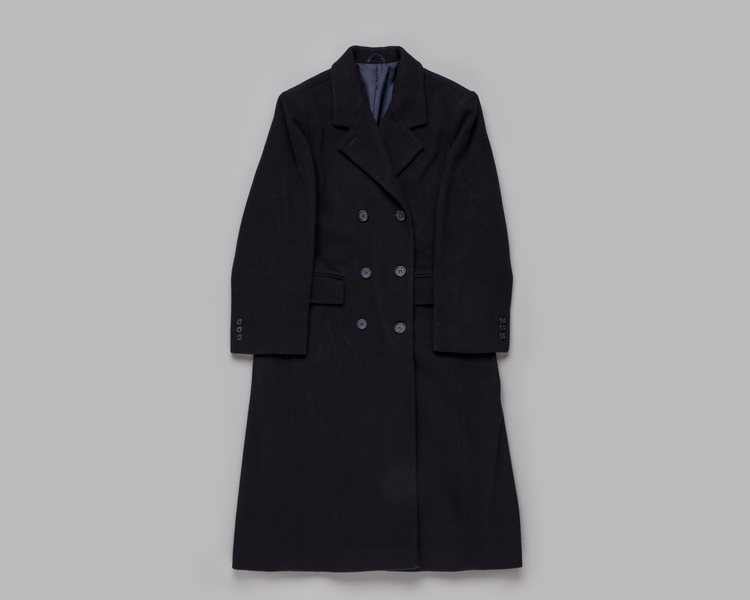 Image: flight attendant coat: American Airlines