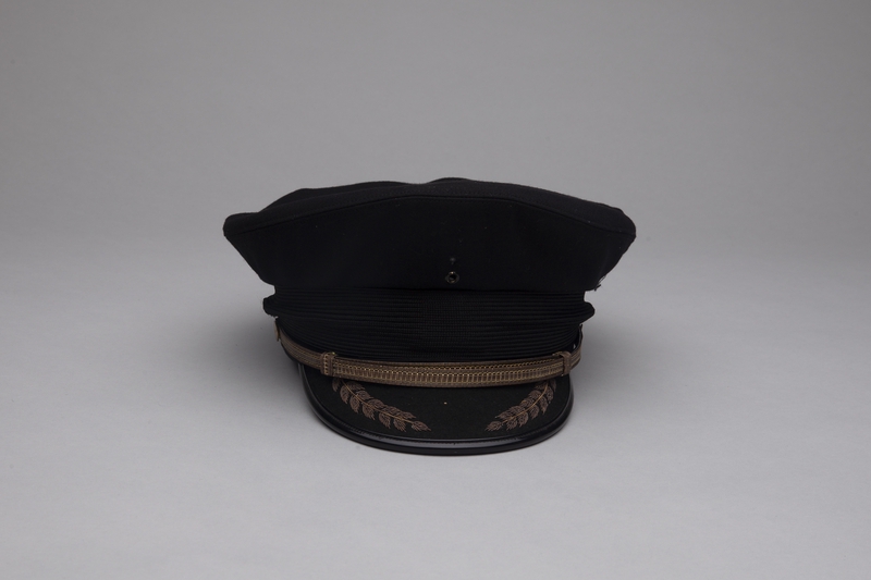 Image: flight officer cap: Japan Air Lines