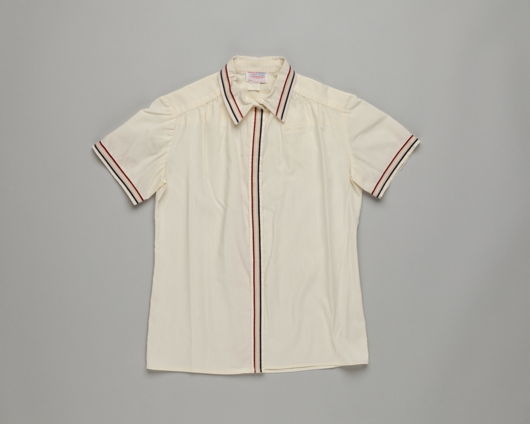 Image: ticket agent blouse: American Airlines