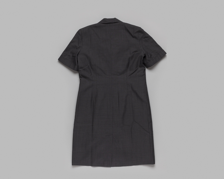 Image: flight attendant dress: Delta Air Lines 