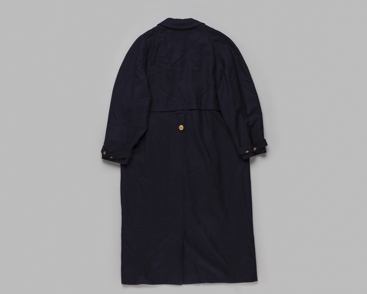 Image: flight attendant coat: Qantas Airways