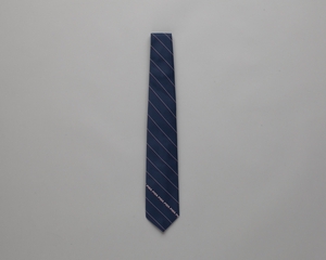 Image: customer service agent necktie (male): Pacific Southwest Airlines (PSA)