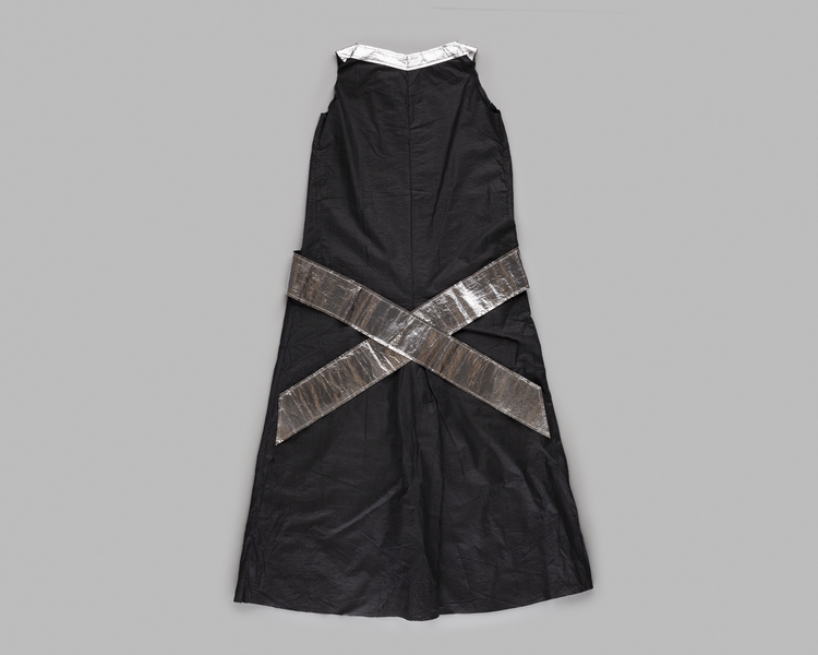 Image: air hostess paper dress: TWA (Tran World Airlines)