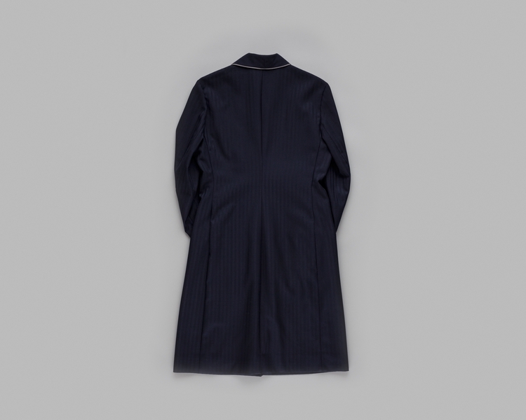 Image: flight attendant dress: United Airlines