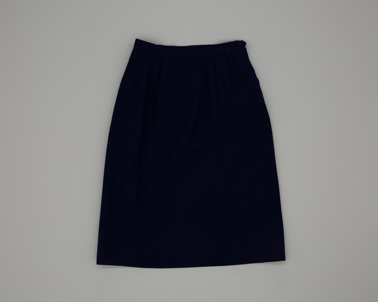 Image: stewardess skirt: American Airlines