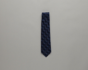 Image: flight attendant necktie (male): Finnair
