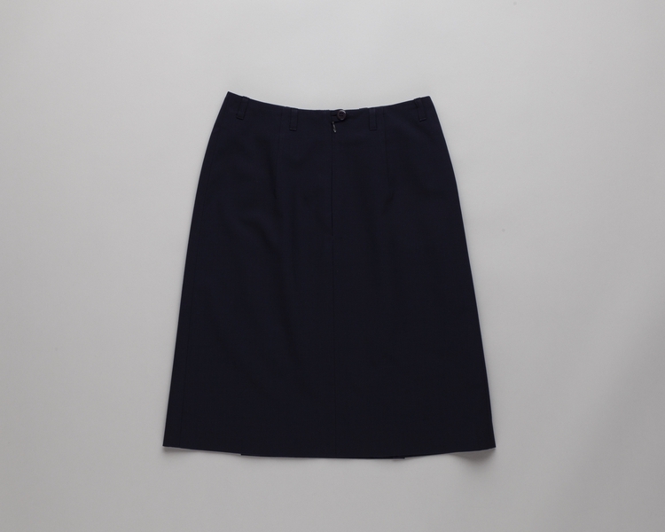 Image: flight attendant skirt: Finnair