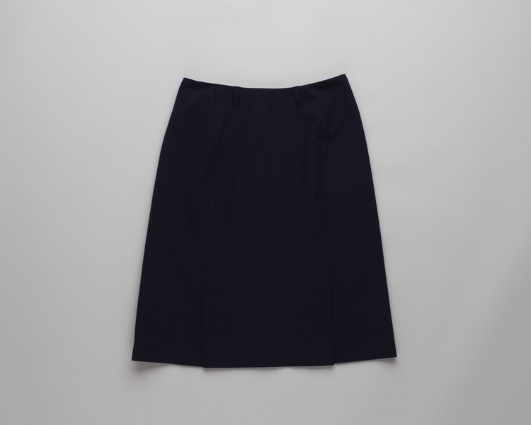 Image: flight attendant skirt: Finnair