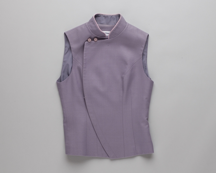 Image: flight attendant vest: China Airlines