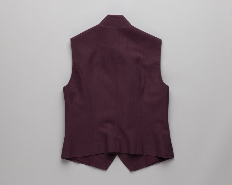 Image: flight attendant vest: China Airlines