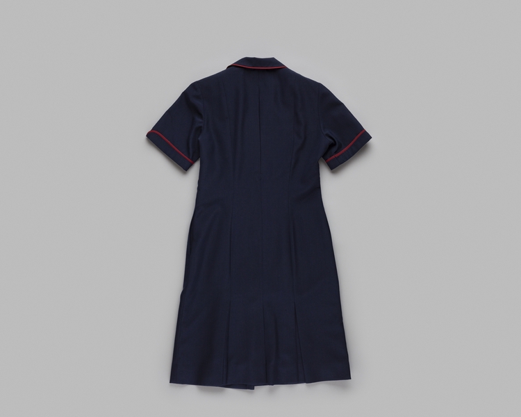 Image: flight attendant dress: United Airlines