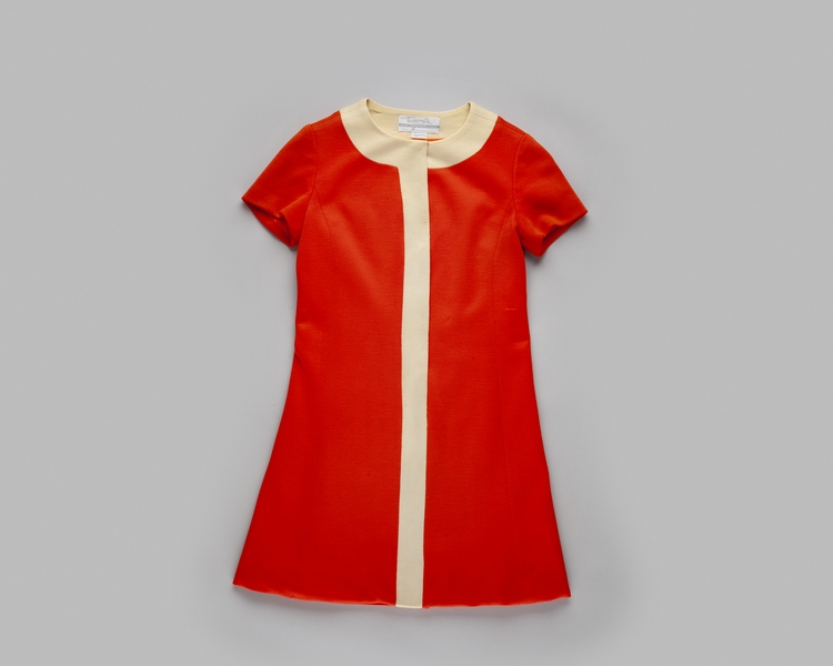 Image: stewardess dress: United Air Lines