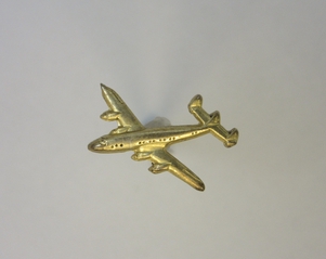 Image: lapel pin: Lockheed L-049 Constellation