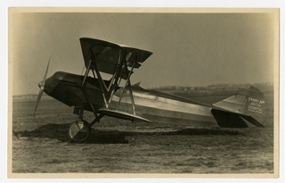 Image: photograph: biplane at Bridgeton Field