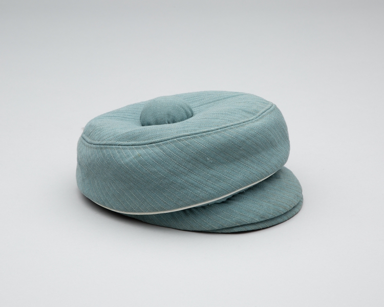 Image: air hostess hat: TWA (Trans World Airlines)