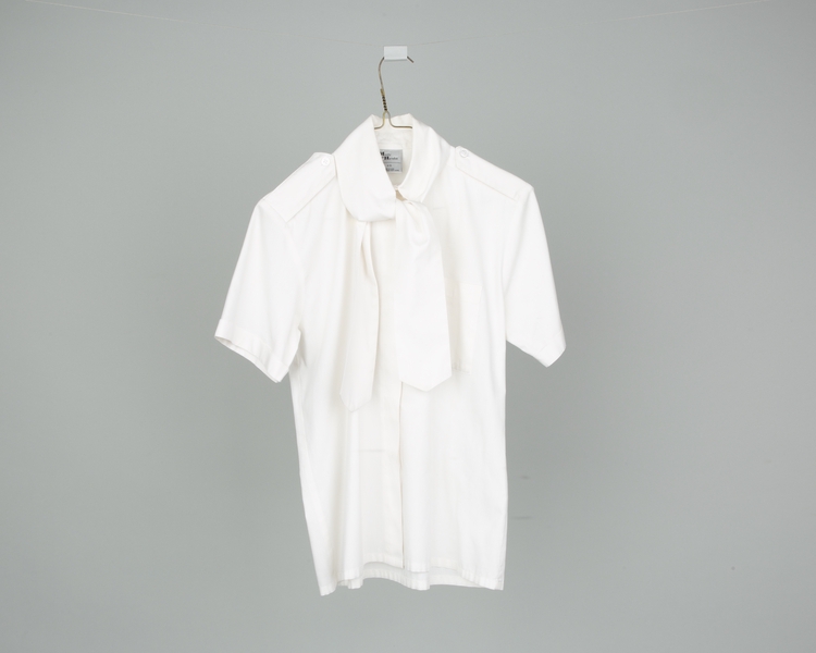 Image: flight officer blouse: Hughes Airwest