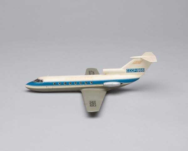 Model airplane: Aeroflot Soviet Airlines, Yakovlev Yak-40 Codling