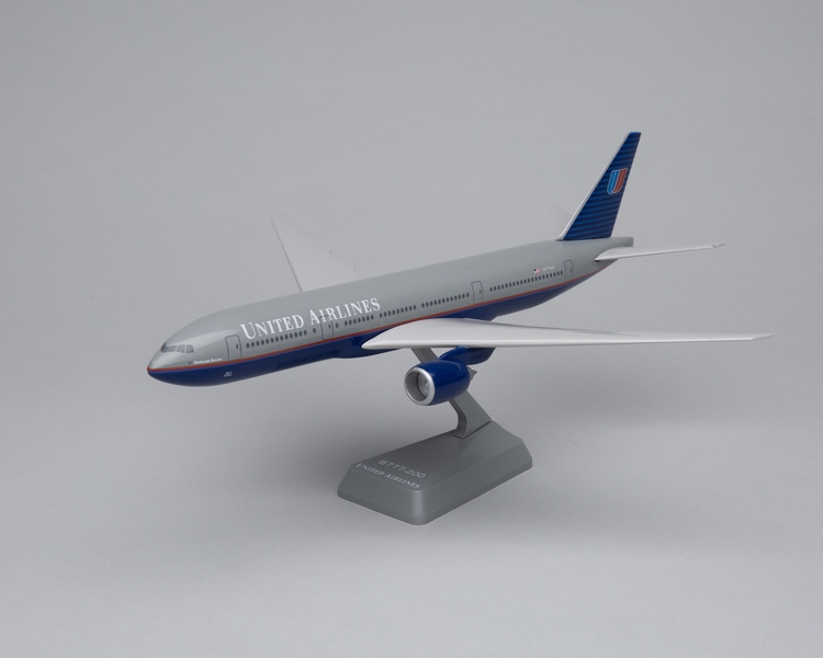 Image: model airplane: United Airlines, Boeing 777-200