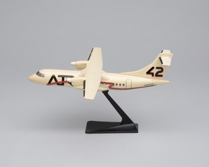 Image: model airplane: Avions de Transport Regional ATR 42 