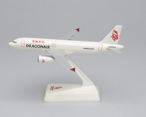 Image: model airplane: Dragonair, Airbus A320-200