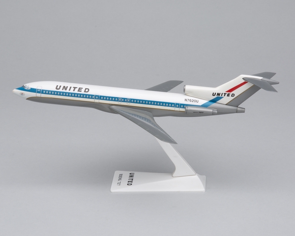 Model airplane: United Air Lines, Boeing 727