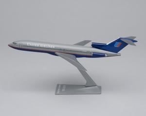 Image: model airplane: United Airlines, Boeing 727-200