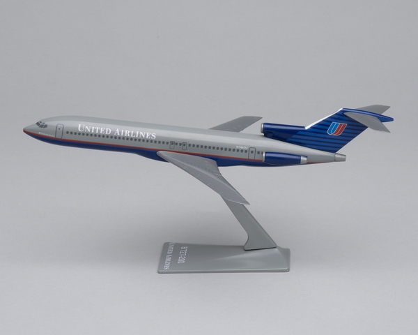 Model airplane: United Airlines, Boeing 727-200