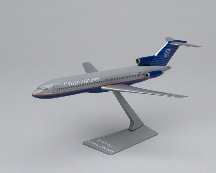 Image: model airplane: United Airlines, Boeing 727-200