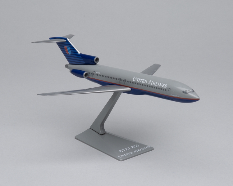 Image: model airplane: United Airlines, Boeing 727-200