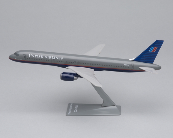 Model airplane: United Airlines, Boeing 757-200