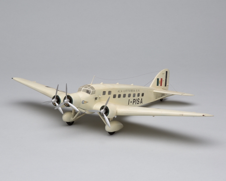 Image: model airplane: Ala Littoria, Savoia Marchetti S.73