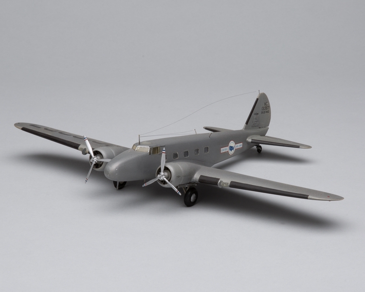 Image: model airplane: United Air Lines, Boeing 247D