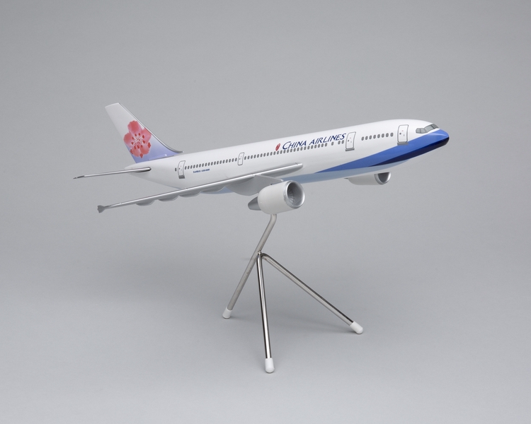 Image: model airplane: China Airlines, Airbus A300-600R
