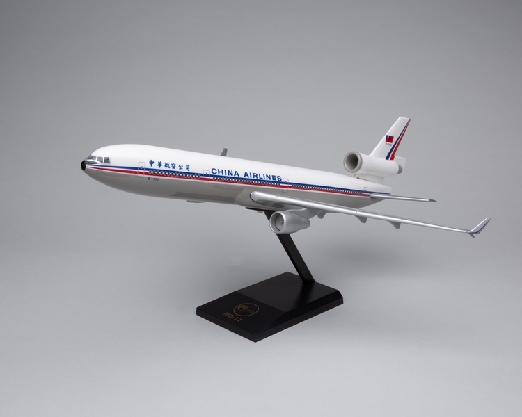 Image: model airplane: China Airlines, McDonnell Douglas MD-11