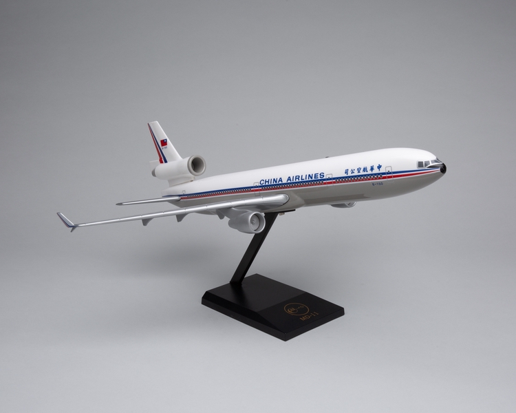 Image: model airplane: China Airlines, McDonnell Douglas MD-11