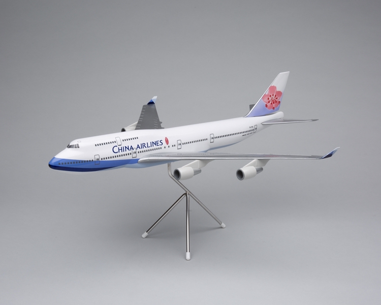 Image: model airplane: China Airlines, Boeing 747-400