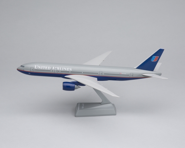 Model airplane: United Airlines, Boeing 777-200
