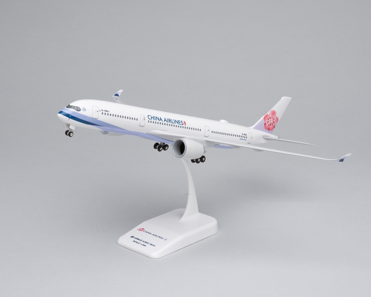 Image: model airplane: China Airlines, Airbus A350-900
