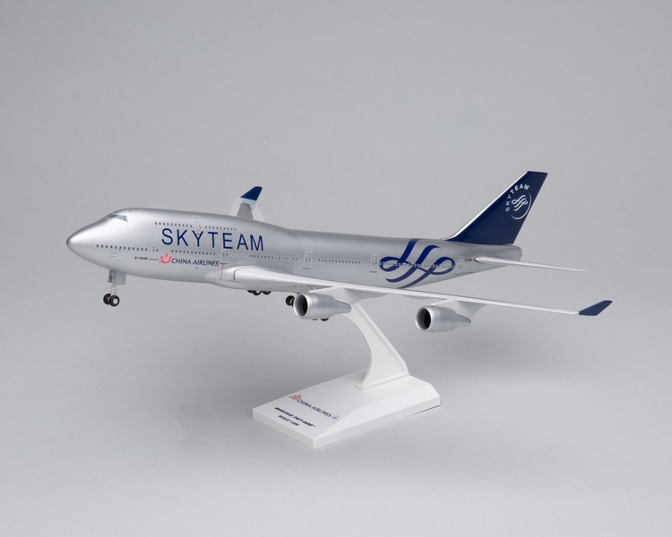 Image: model airplane: China Airlines, Boeing 747-400