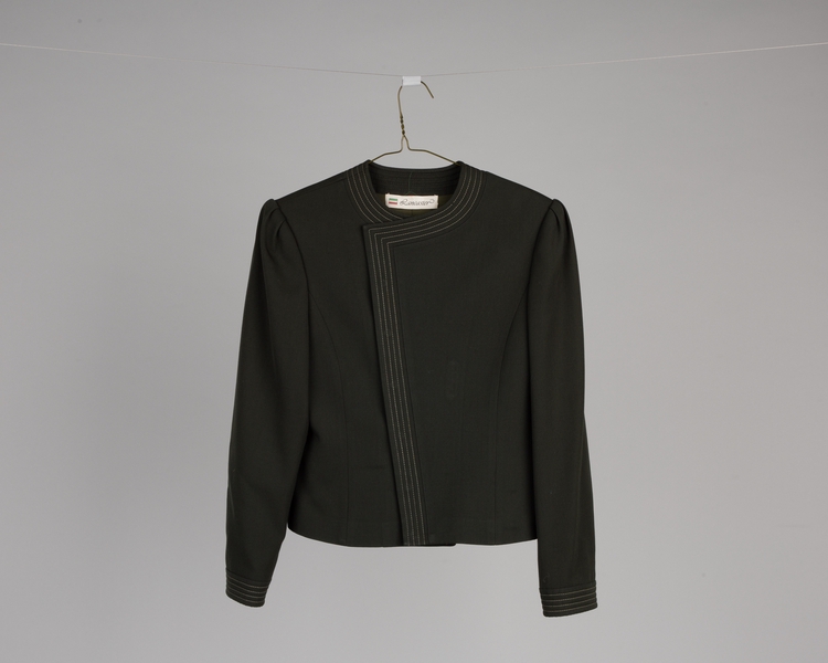 Image: flight attendant jacket: China Airlines