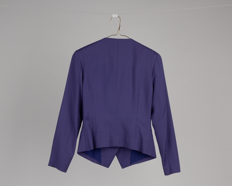 Image: flight attendant jacket: China Airlines