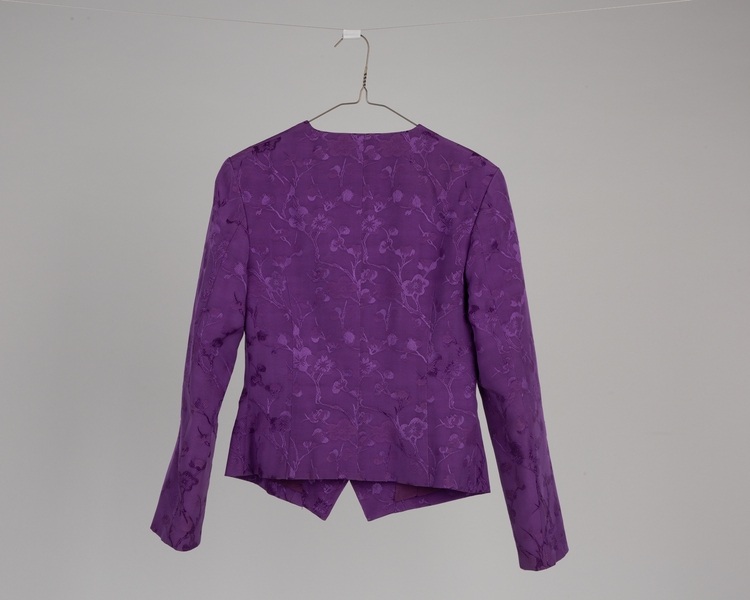 Image: flight attendant jacket: China Airlines