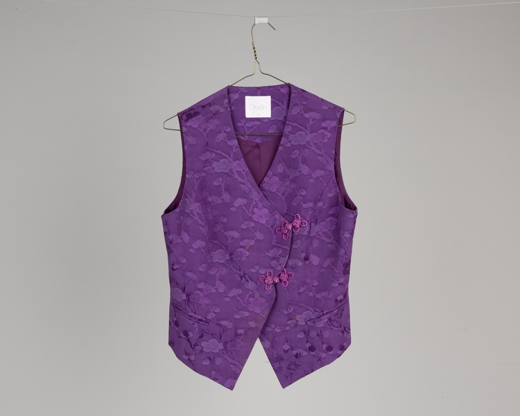 Image: purser vest: China Airlines